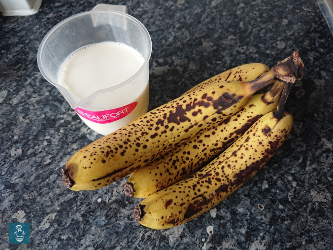 過熟香蕉 牛奶 over ripe banana soon-to-expire milk